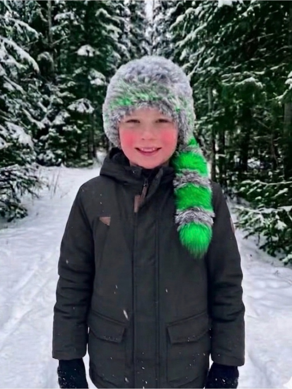KIDS FAUX FUR RACCOON CAP with Green
& Gray Tail